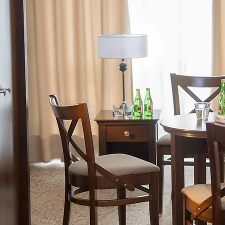 Mona Lisa Wellness&spa Hotel 3*