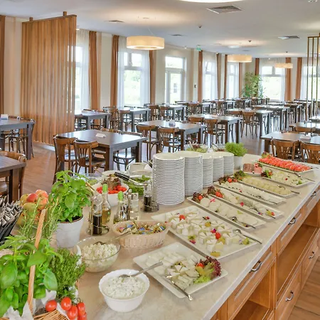 Отель Mona Lisa Wellness & Колобжег