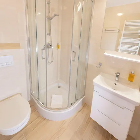 Отель Mona Lisa Wellness & 3*