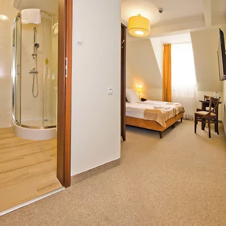 Mona Lisa Wellness&spa Hotel 3*