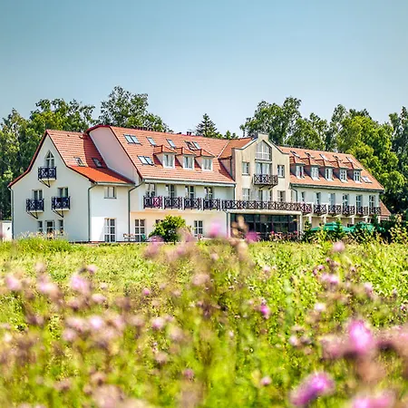 Mona Lisa Wellness & 酒店