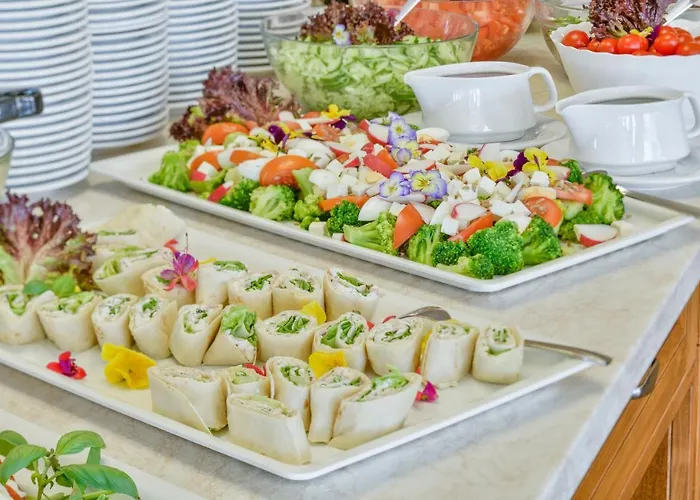 Mona Lisa Wellness & 3*